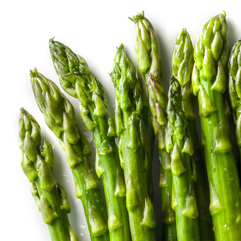 Delishious fresh asparagus isolated on white still-life food photography photo7it
