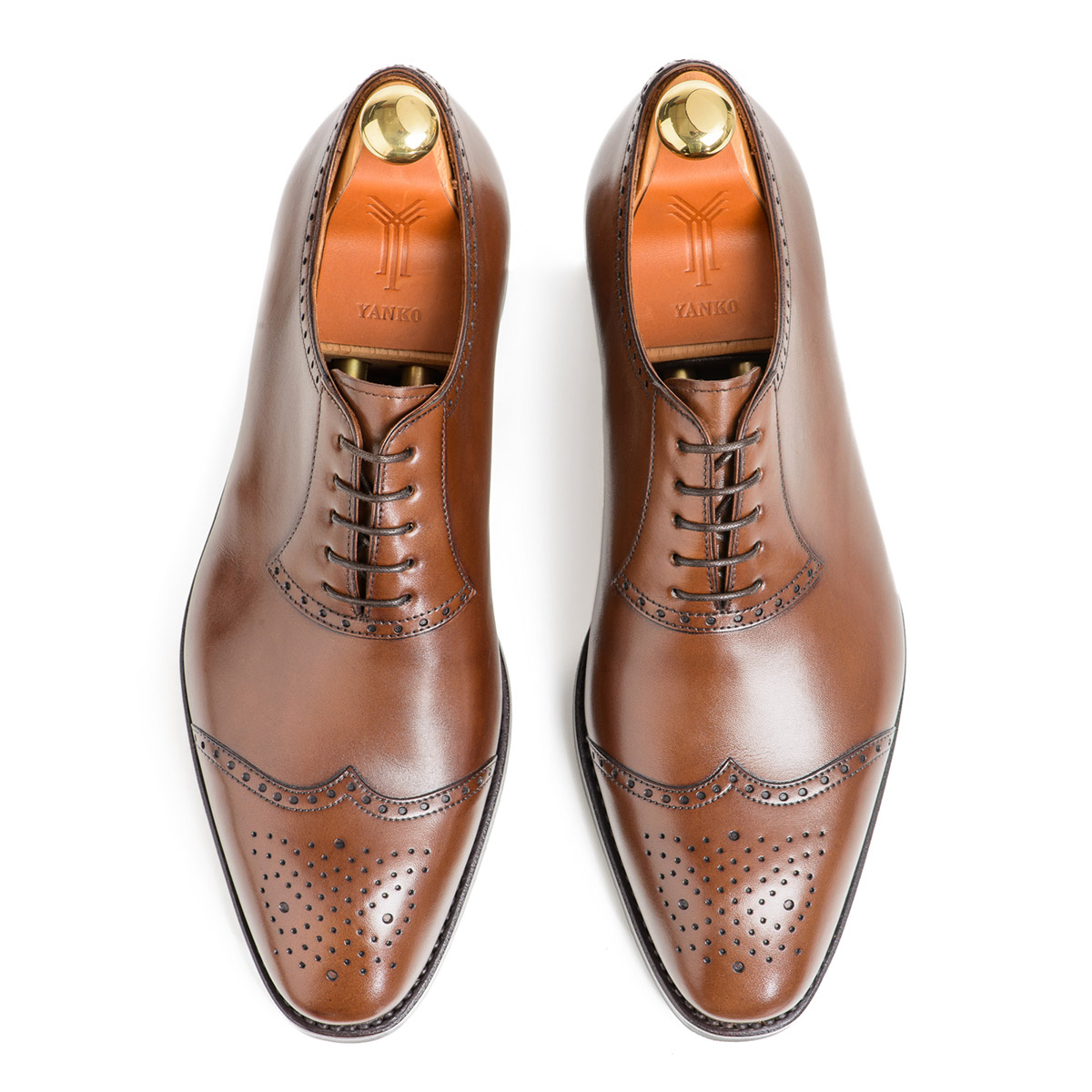 Yanko shoes scarpe e-commerce still-life